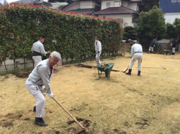 ついに芝生の張り替え ブログ 株式会社レナテック