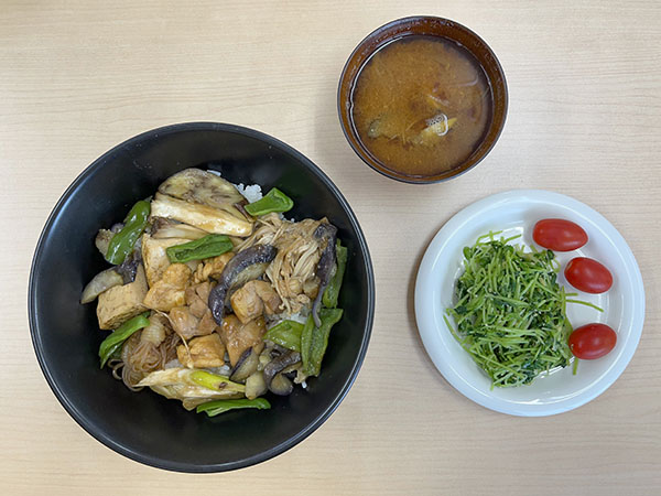 7月20日鶏すき丼